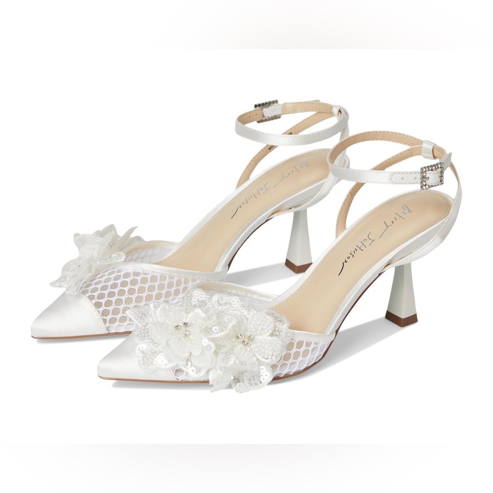 BETSEY JOHNSON “SUSIE” HEELS. Size: 8.
NEW IN BOX. Asking: $129.